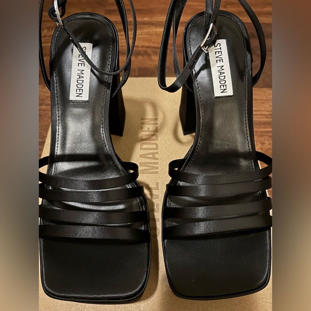STEVE MADDEN Disco Platform Sandal in Black *New In Box - Picture 7 of 10